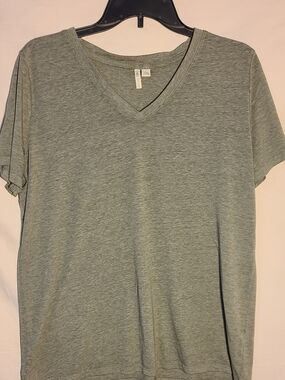 2 Cato V-Neck Tee, One Black And One Grey